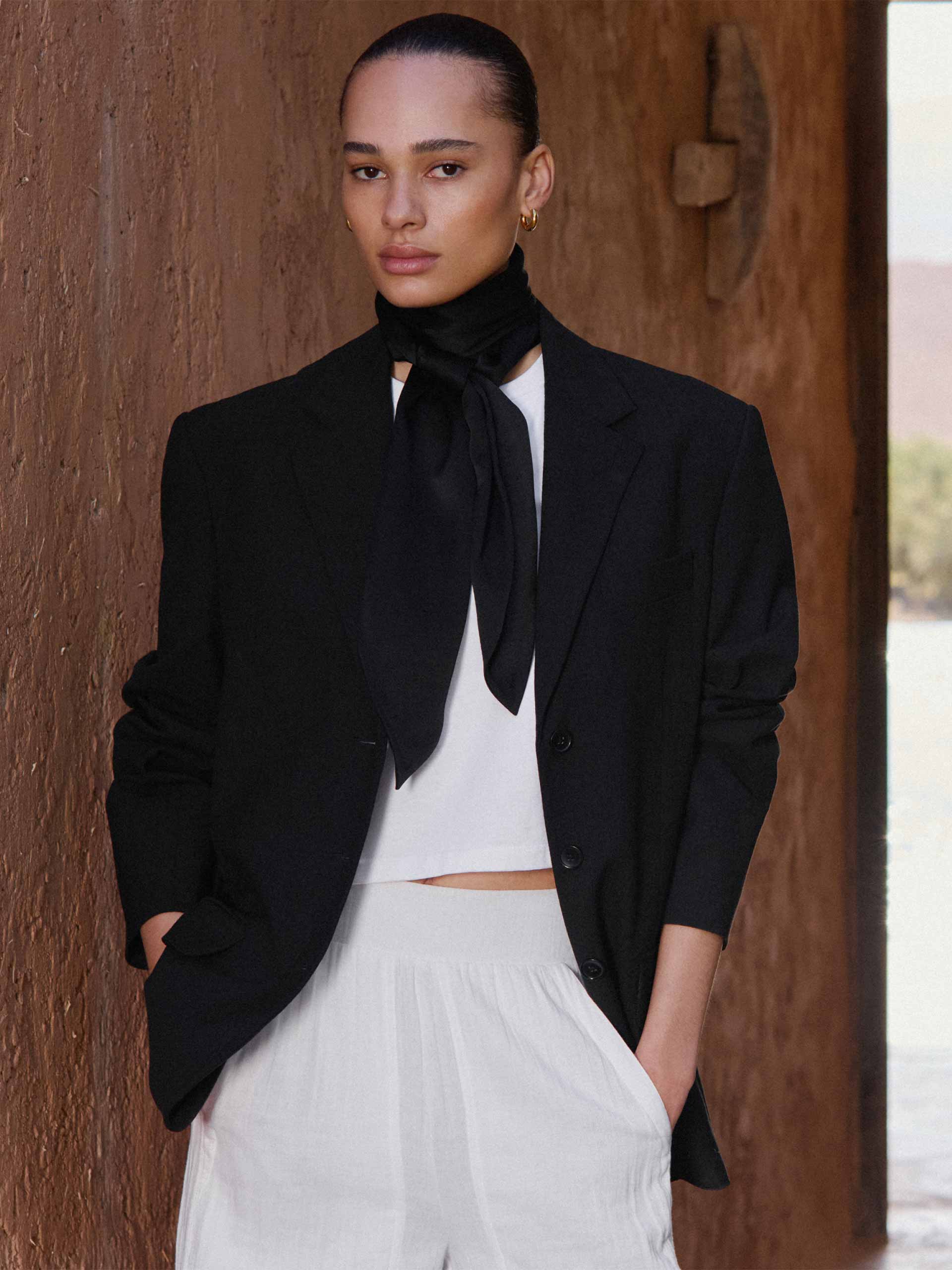 me-em-holding-campaign-main