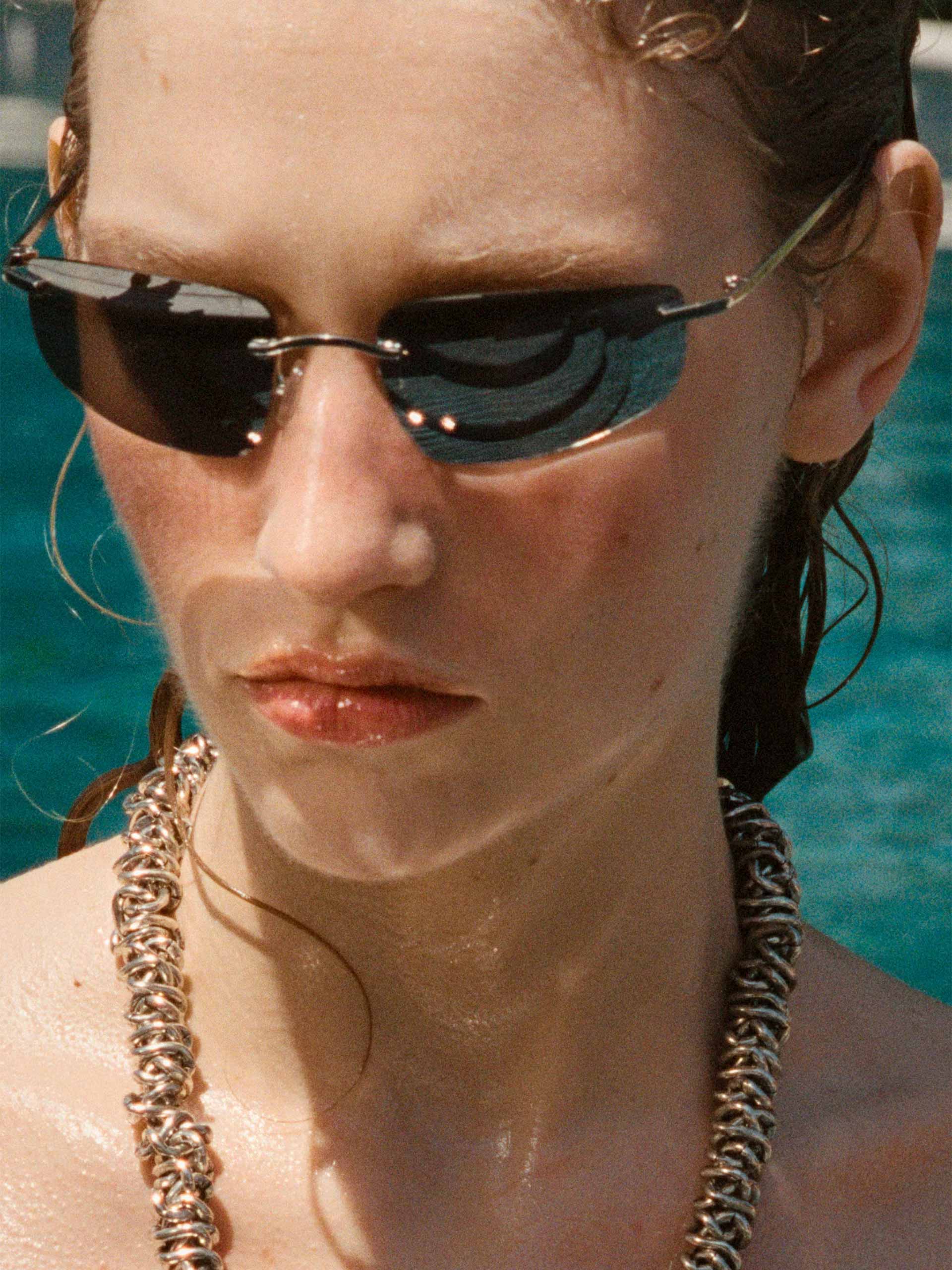 beach-chic-holding-mango-x-eckhaus-latta-main